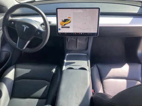 More photos of 2021 Tesla Model 3 Standard Range Plus at Premium Autos - El Monte, CA