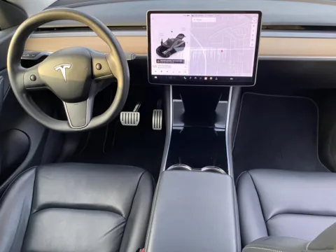 More photos of 2020 Tesla Model Y Performance at Premium Autos - El Monte, CA