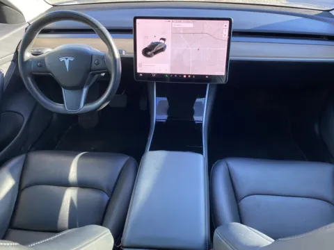 More photos of 2018 Tesla Model 3 Long Range at Premium Autos - El Monte, CA