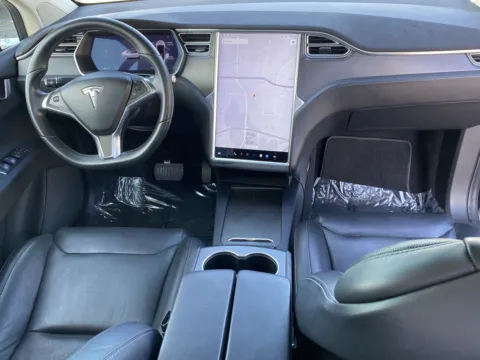 More photos of 2016 Tesla Model X 90D at Premium Autos - El Monte, CA