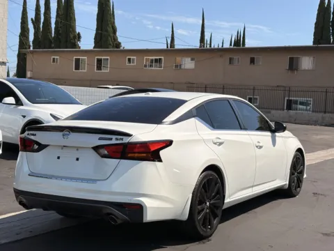 More photos of 2022 Nissan Altima 2.5 SR *El Monte at Premium Autos - El Monte, CA