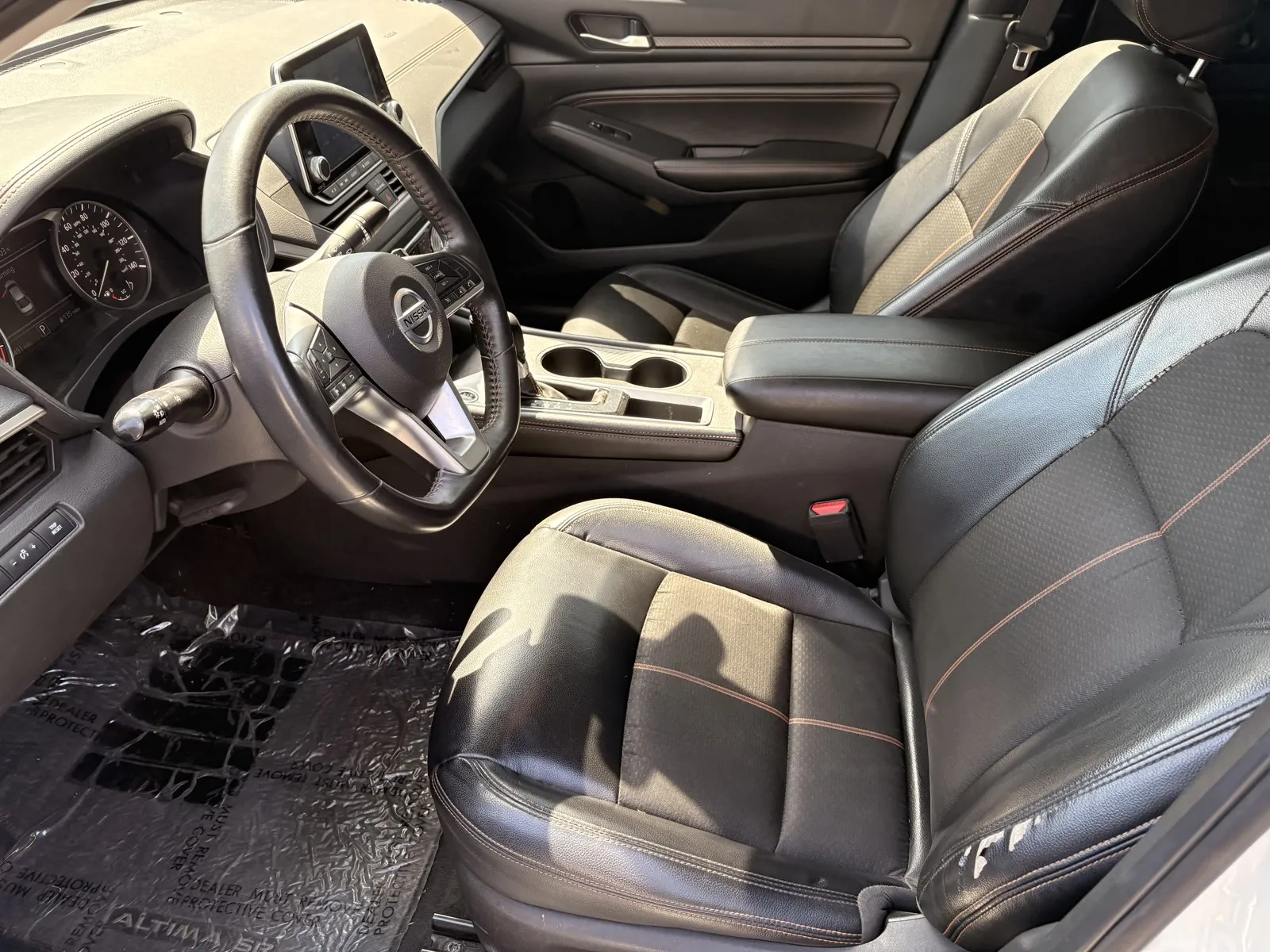 Nissan Altima photo 11