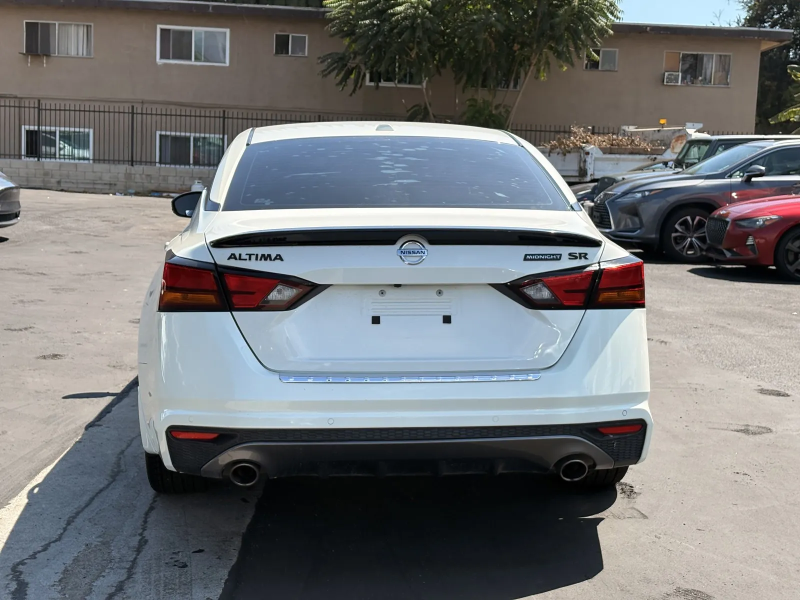 Nissan Altima photo 3