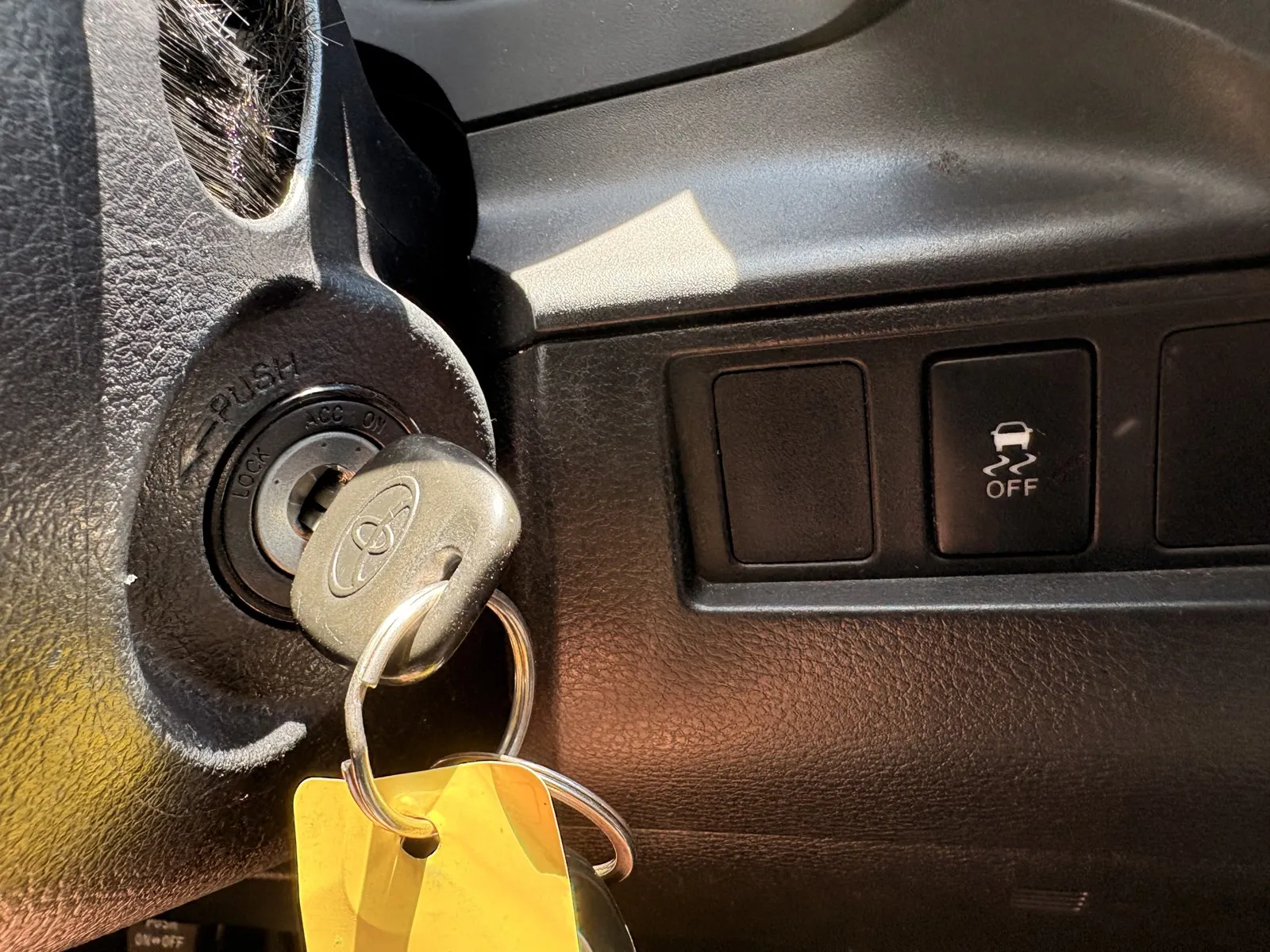 Toyota Tundra photo 15