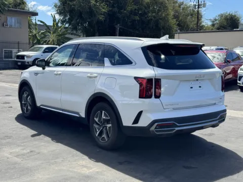 Photos of 2023 Kia Sorento Hybrid EX *El Monte for sale in South El Monte, CA at Premium Autos - El Monte