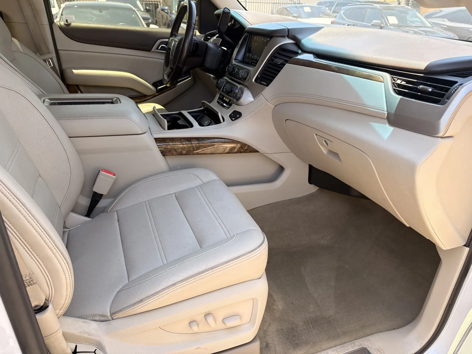 GMC Yukon photo 6