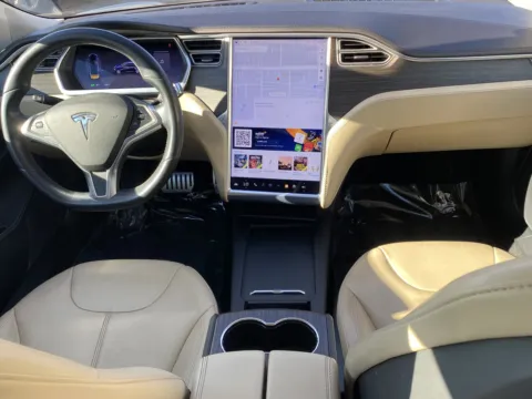 More photos of 2014 Tesla Model S P85 (Performance) at Premium Autos - El Monte, CA