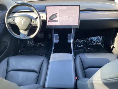 More photos of 2018 Tesla Model 3 Long Range at Premium Autos - El Monte, CA
