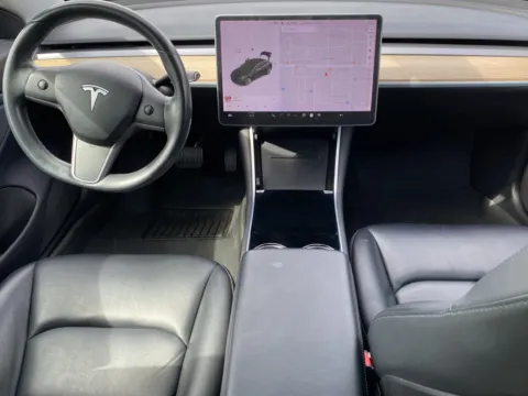 More photos of 2019 Tesla Model 3 Standard Range Plus at Premium Autos - El Monte, CA