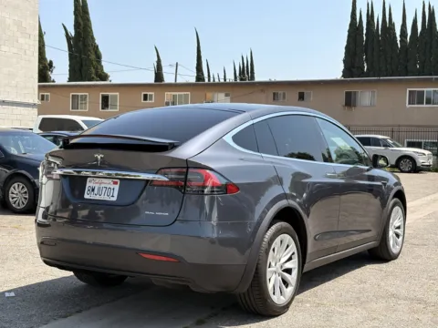More photos of 2019 Tesla Model X Long Range at Premium Autos - El Monte, CA