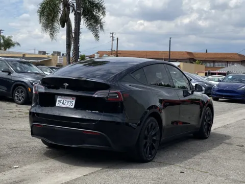 More photos of 2020 Tesla Model Y Long Range at Premium Autos - El Monte, CA