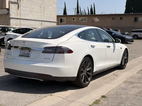 More photos of 2014 Tesla Model S P85D at Premium Autos - El Monte, CA