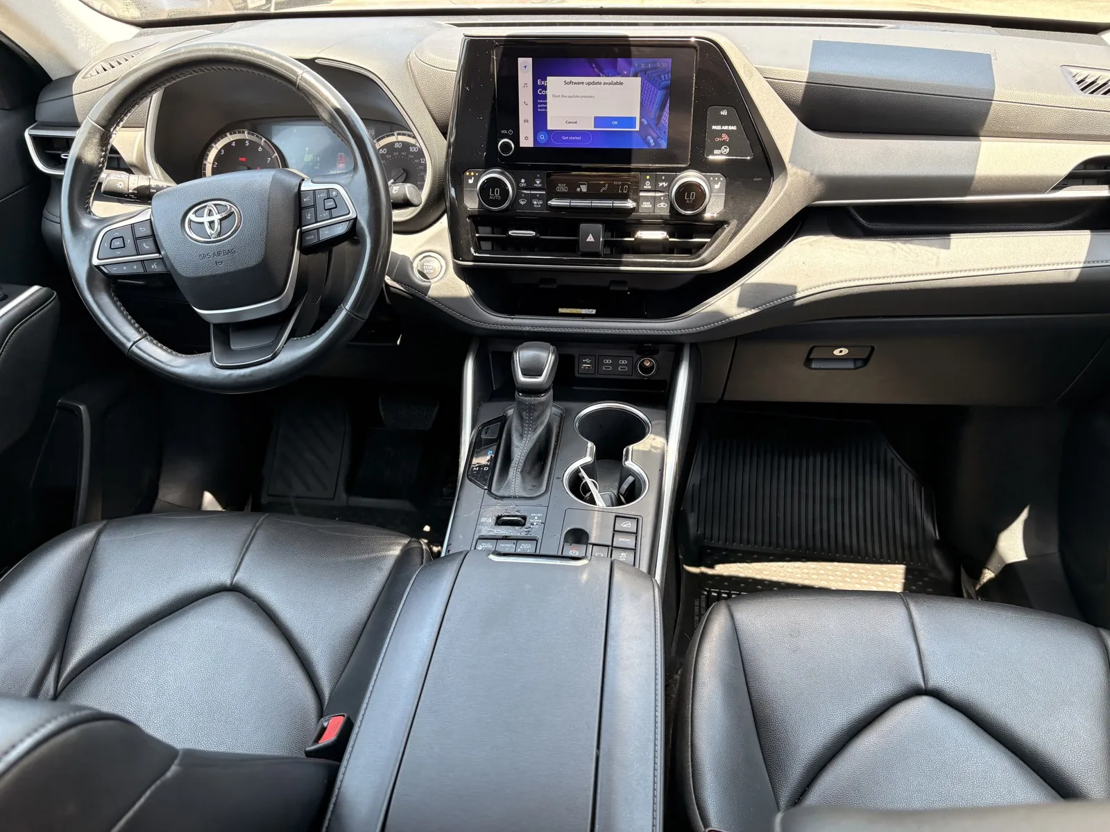 Toyota Highlander photo 5