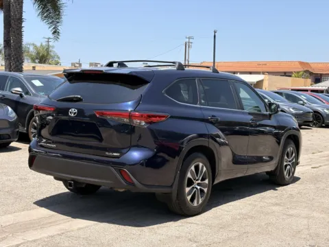 More photos of 2023 Toyota Highlander XLE at Premium Autos - El Monte, CA