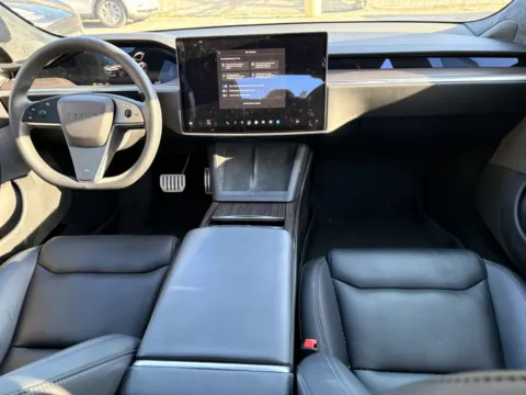 More photos of 2021 Tesla Model S Long Range at Premium Autos - El Monte, CA