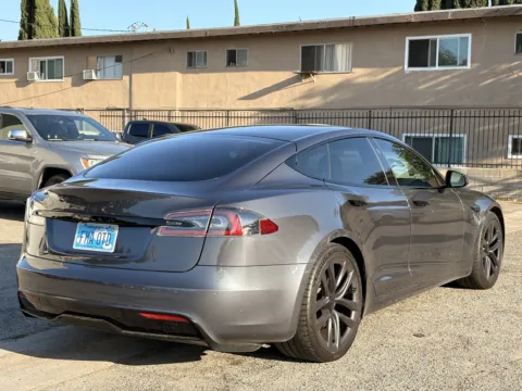 More photos of 2021 Tesla Model S Long Range at Premium Autos - El Monte, CA