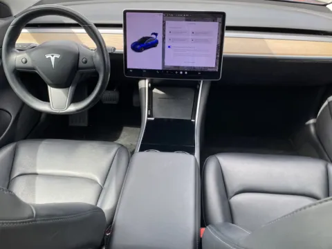 More photos of 2019 Tesla Model 3 at Premium Autos - El Monte, CA