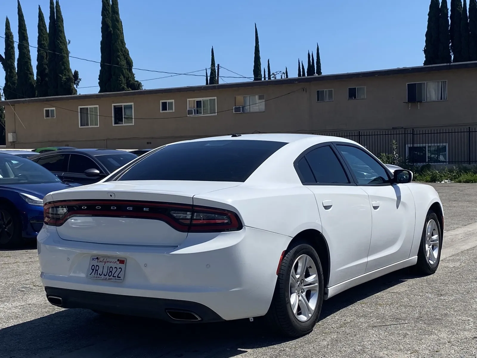 Dodge Charger photo 4