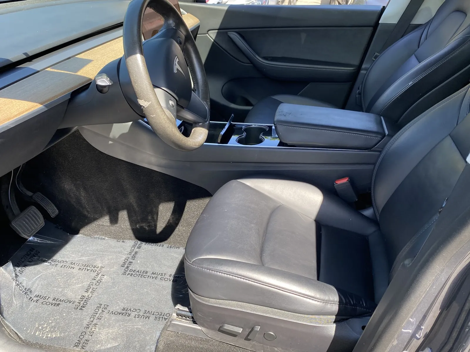 Tesla Model Y photo 11