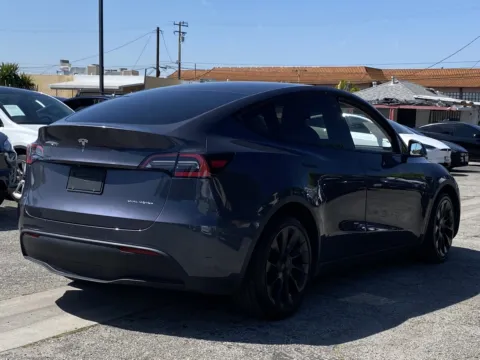 More photos of 2020 Tesla Model Y Long Range at Premium Autos - El Monte, CA