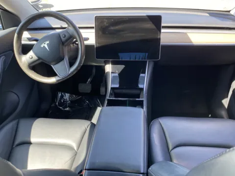 More photos of 2020 Tesla Model Y Long Range at Premium Autos - El Monte, CA