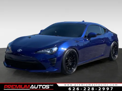 Blue 2017 Toyota 86 for sale in South El Monte, CA
