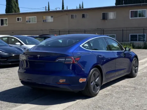 More photos of 2020 Tesla Model 3 Standard Range Plus at Premium Autos - El Monte, CA