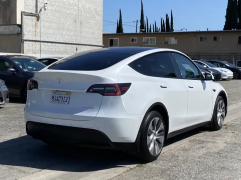 More photos of 2020 Tesla Model Y Long Range at Premium Autos - El Monte, CA