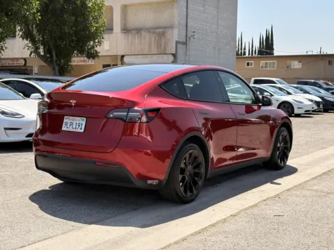 More photos of 2024 Tesla Model Y at Premium Autos - El Monte, CA