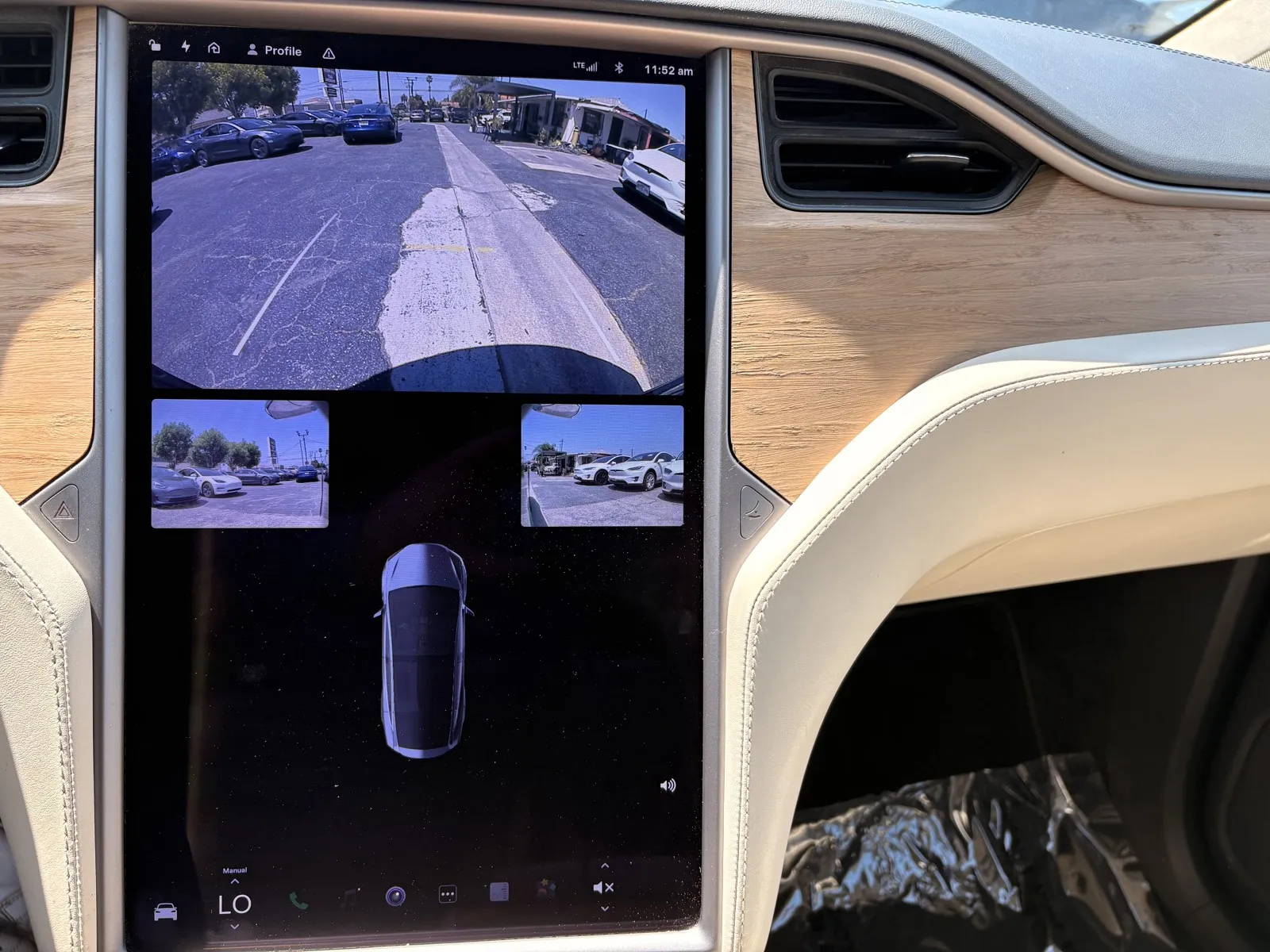 Tesla Model X photo 15