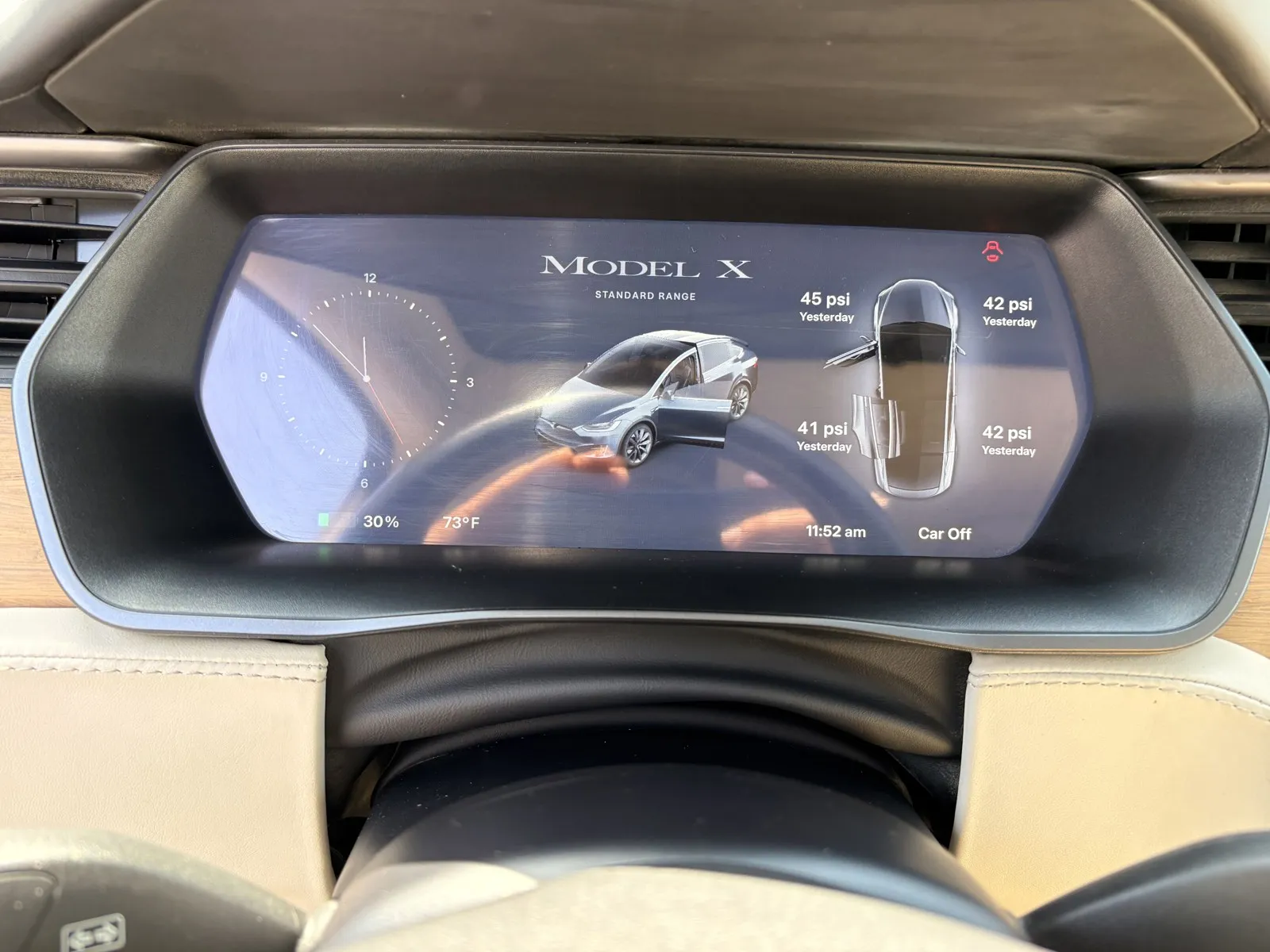 Tesla Model X photo 12