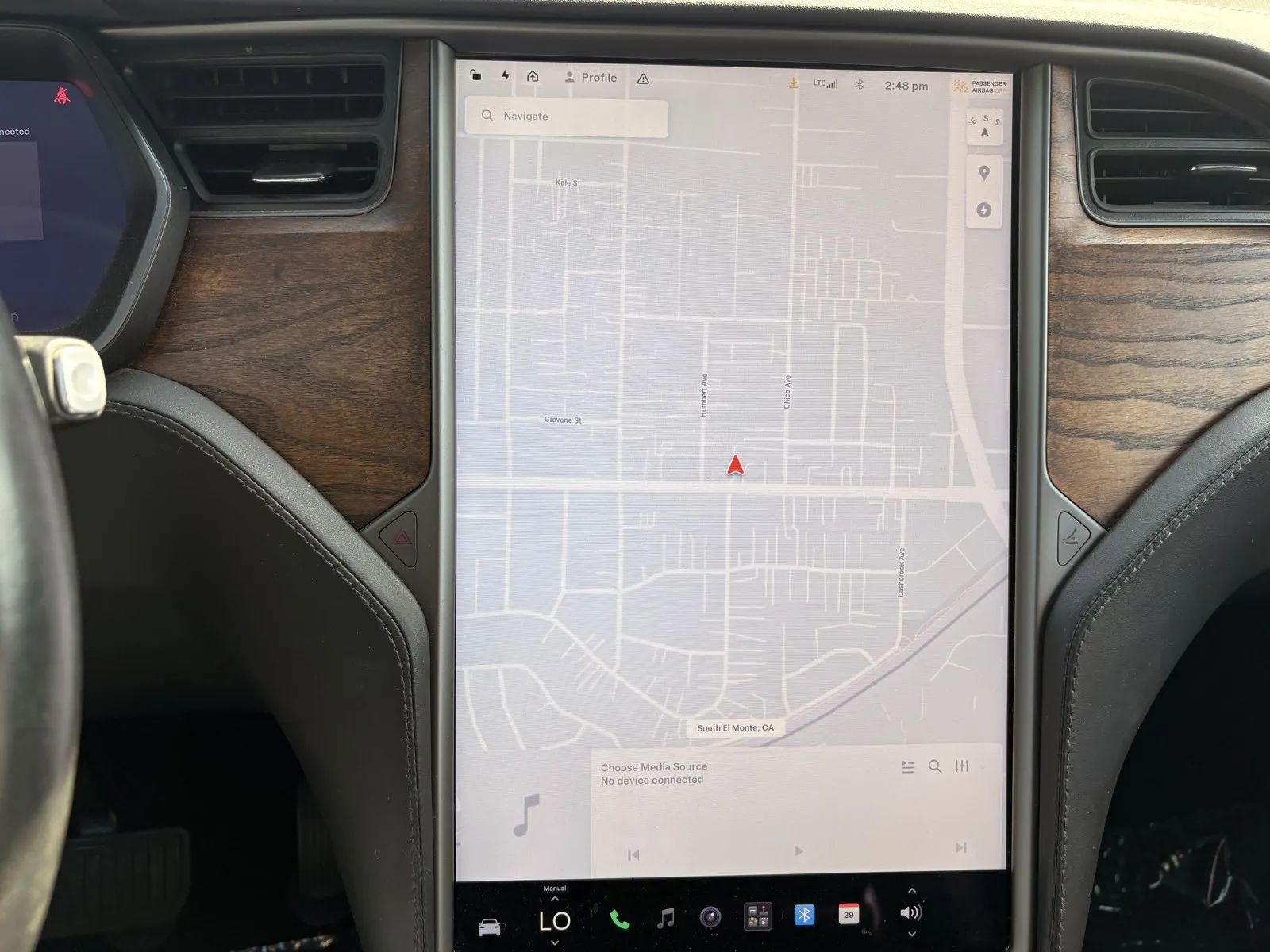 Tesla Model X photo 16