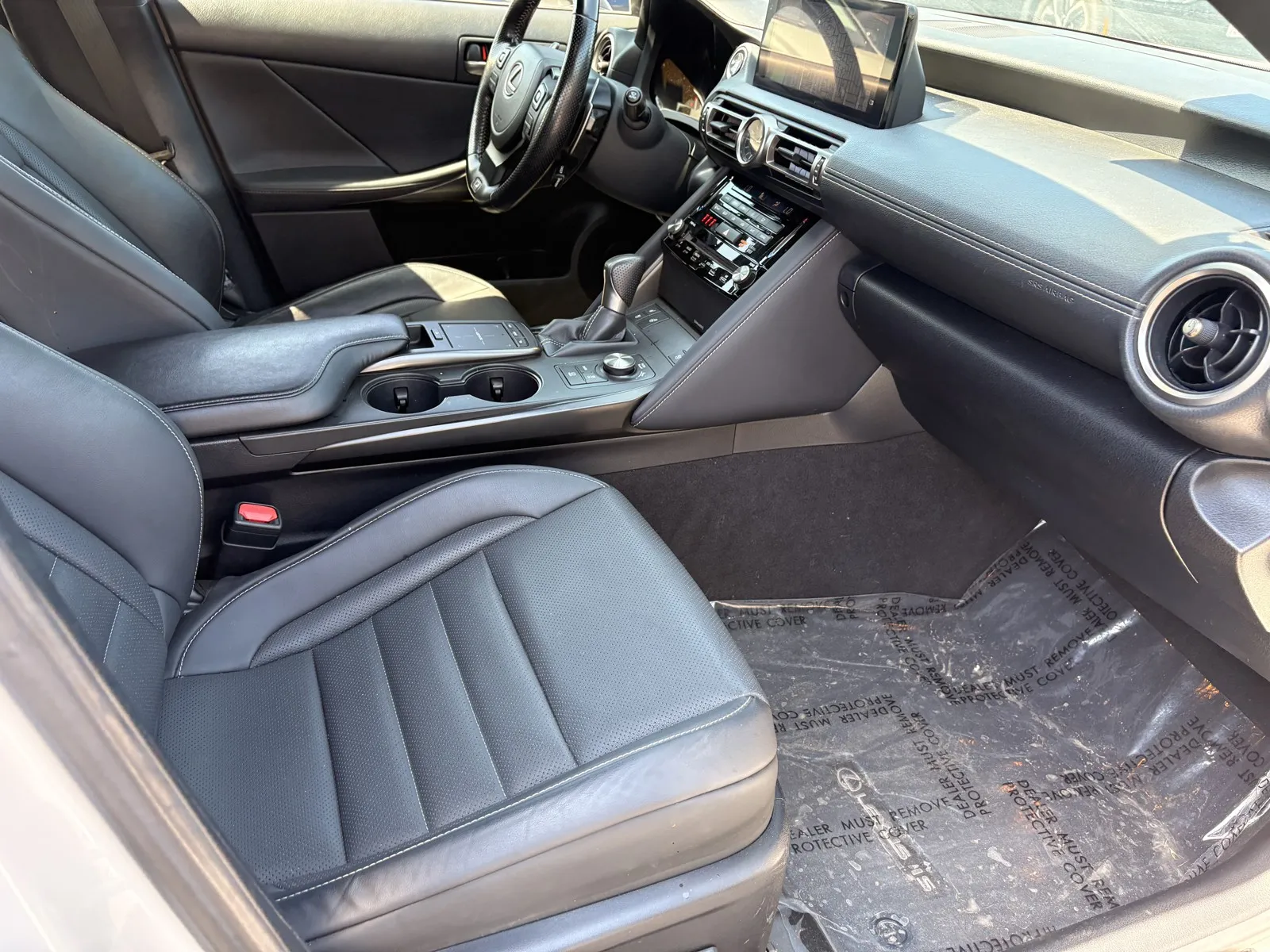 Lexus IS photo 6