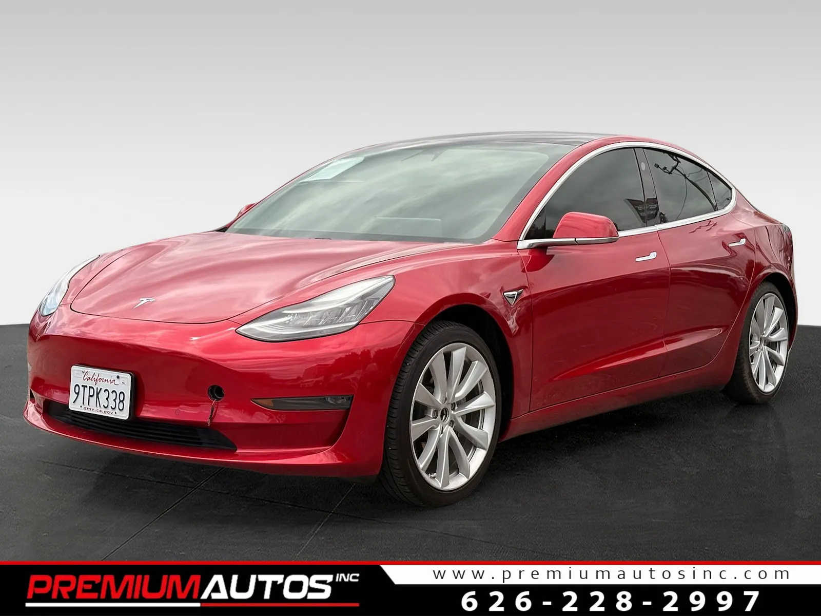 2020 Tesla Model 3 Standard Range Plus's photo