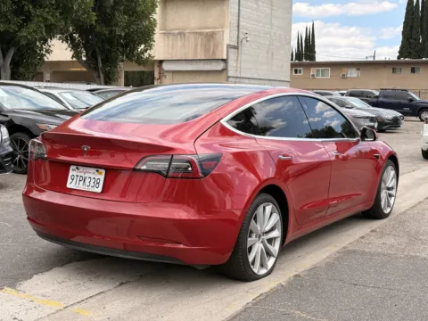 More photos of 2020 Tesla Model 3 Standard Range Plus at Premium Autos - El Monte, CA