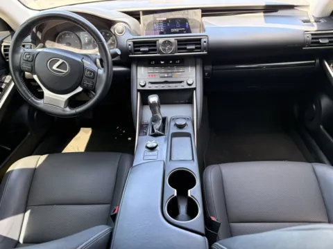 More photos of 2019 Lexus IS 300 *AT EL MONTE at Premium Autos - El Monte, CA