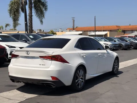 More photos of 2019 Lexus IS 300 *AT EL MONTE at Premium Autos - El Monte, CA