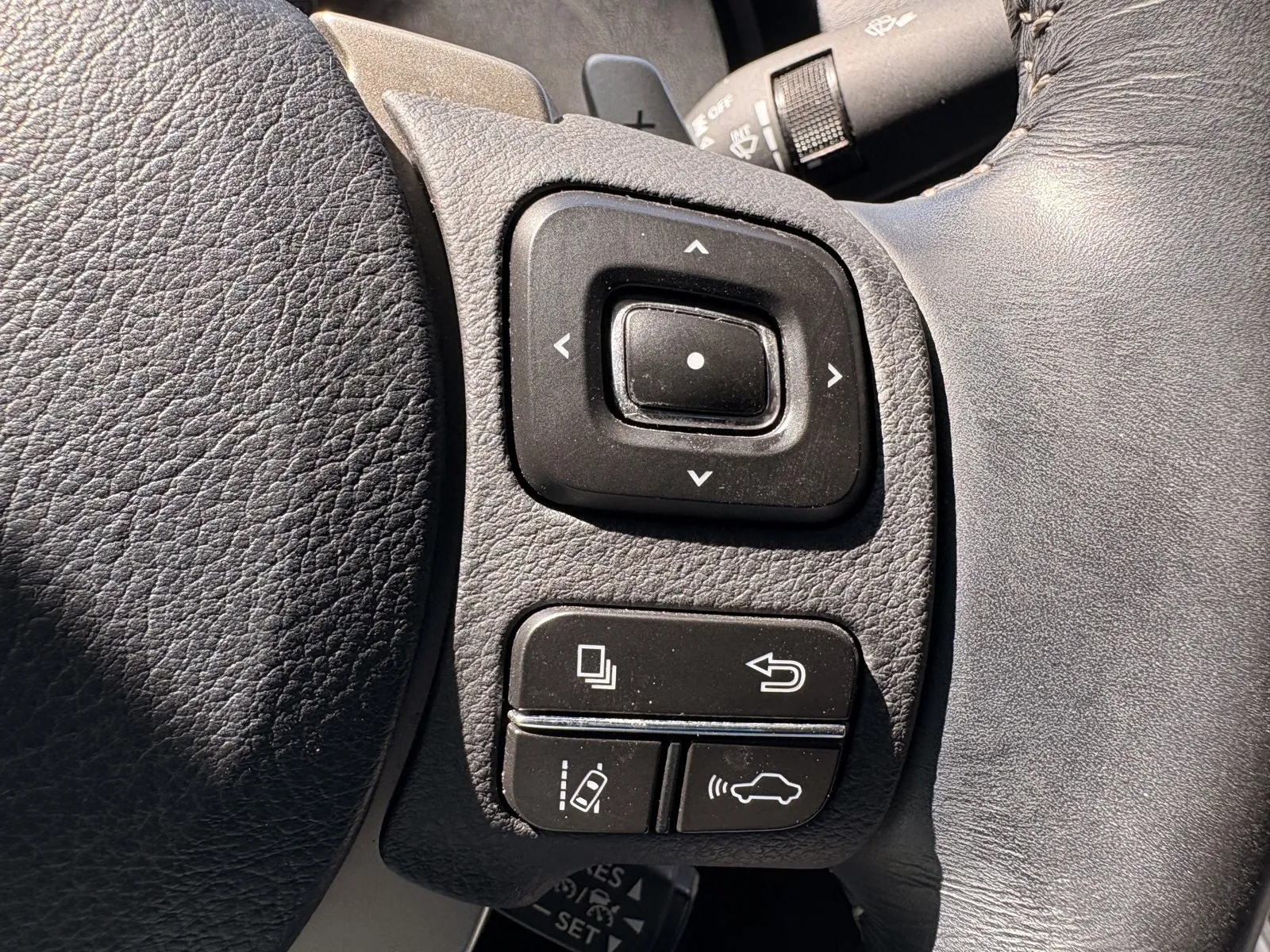 Lexus IS photo 18