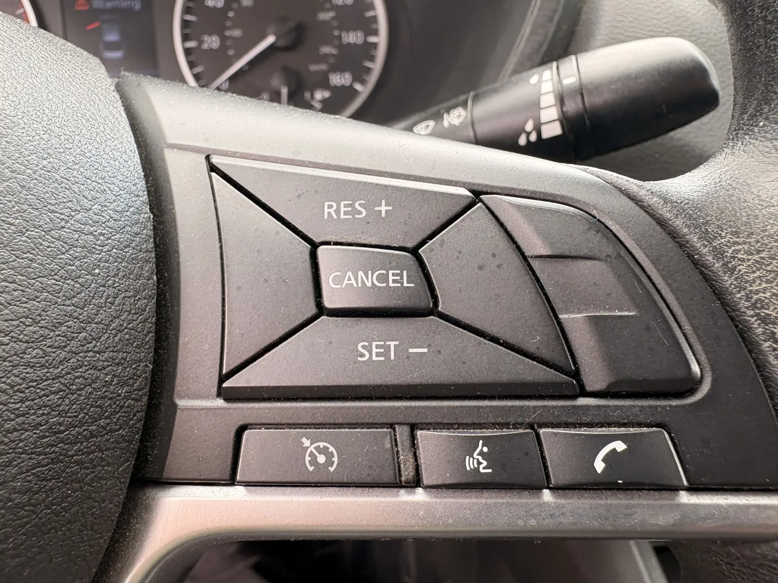 Nissan Sentra photo 17