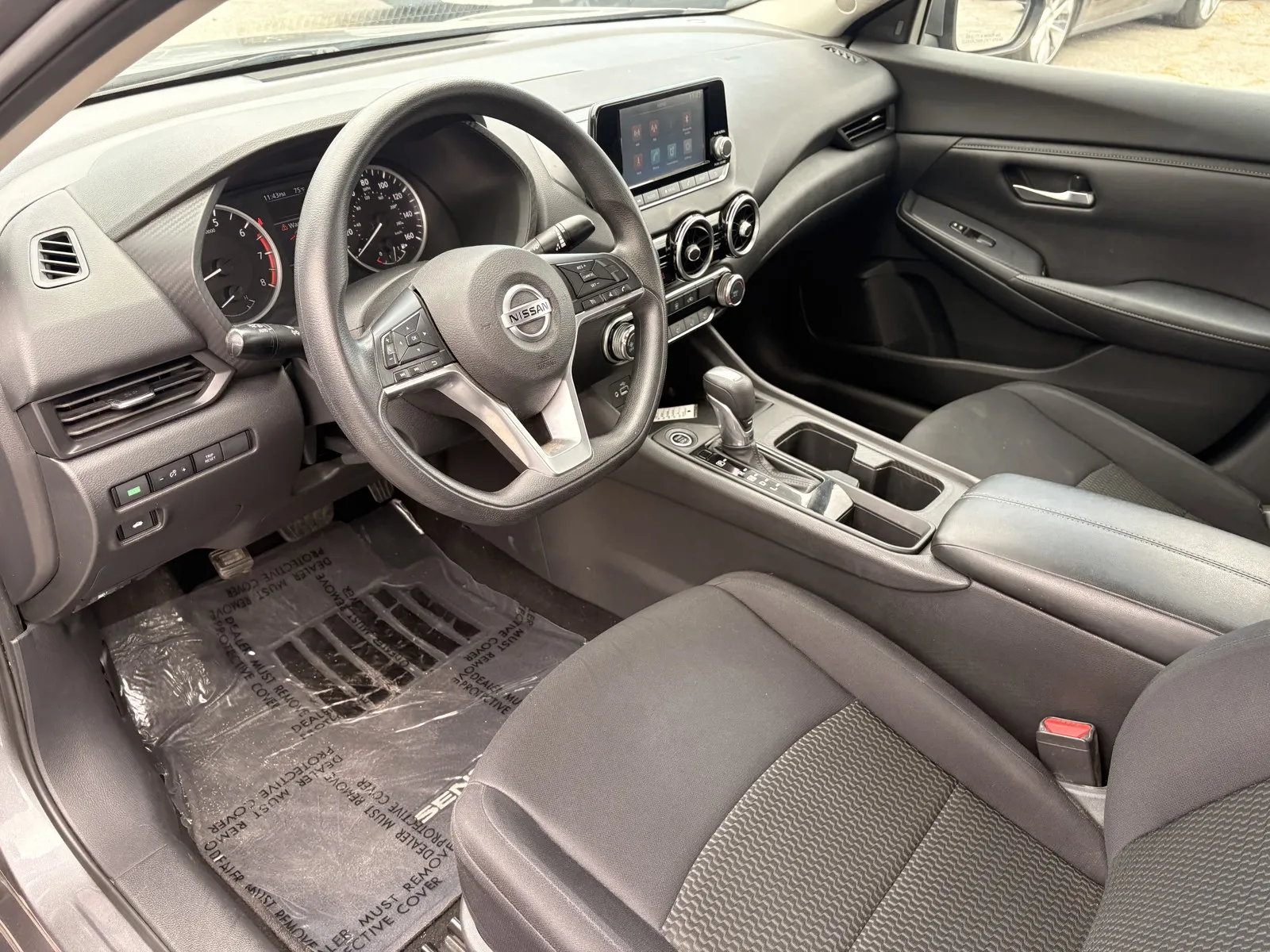 Nissan Sentra photo 9