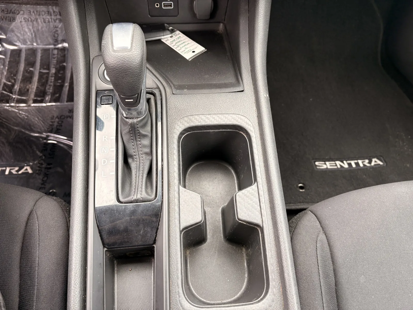 Nissan Sentra photo 14