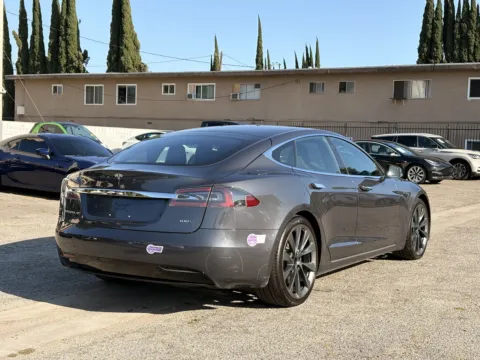 More photos of 2018 Tesla Model S 100D at Premium Autos - El Monte, CA