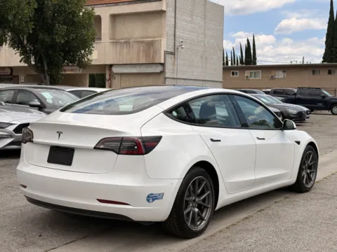 More photos of 2021 Tesla Model 3 Standard Range Plus at Premium Autos - El Monte, CA