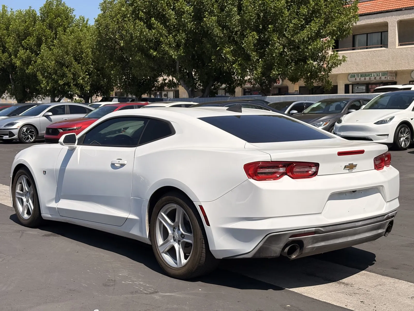 Chevrolet Camaro photo 2
