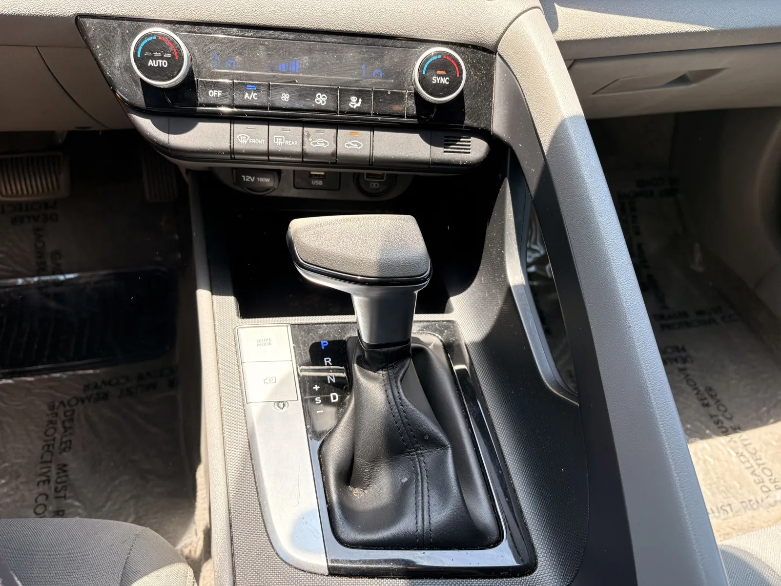Hyundai Elantra photo 15