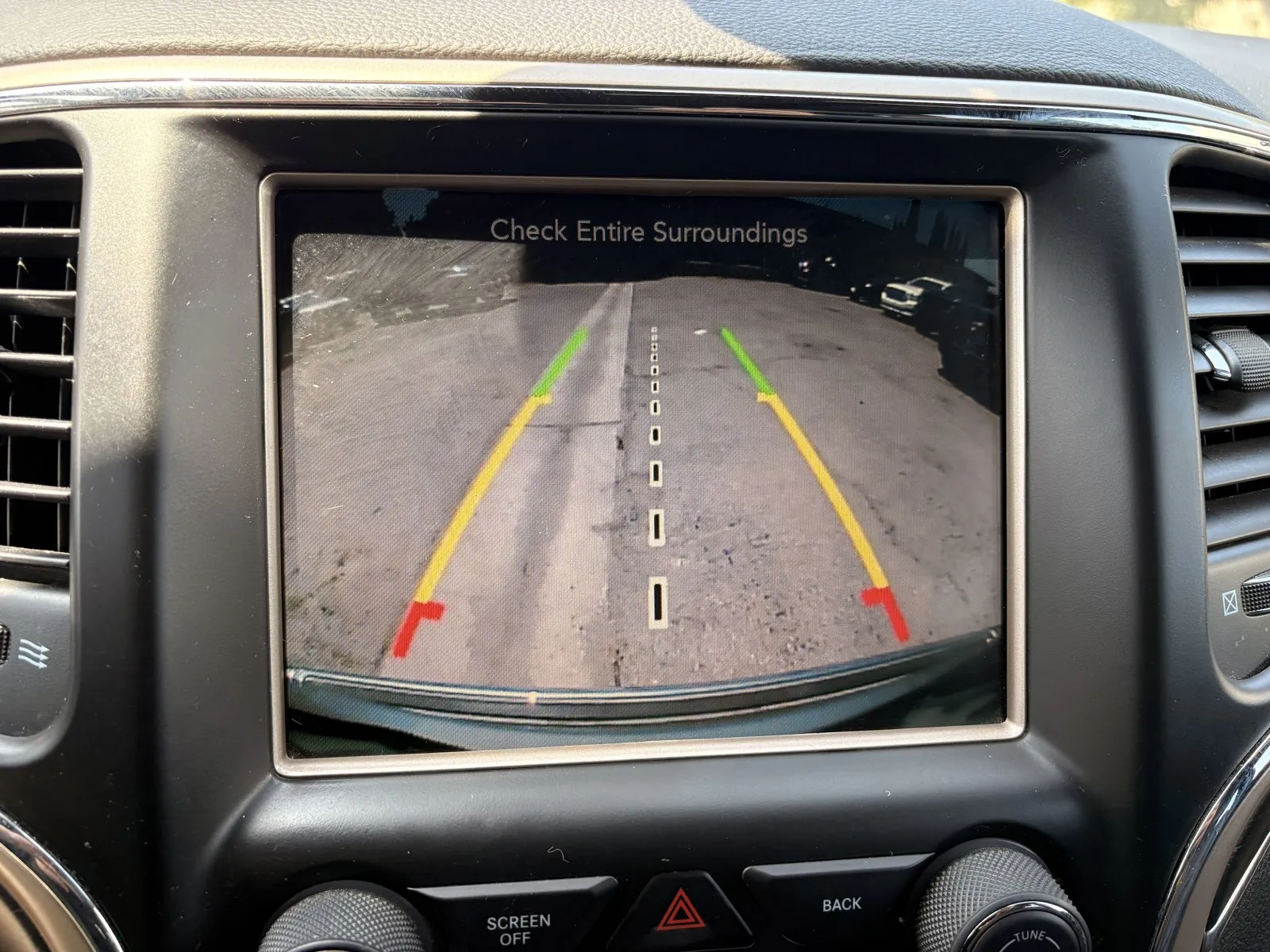 Jeep Grand Cherokee photo 17