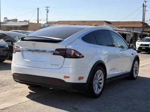 More photos of 2020 Tesla Model X Performance Ludicrous at Premium Autos - El Monte, CA