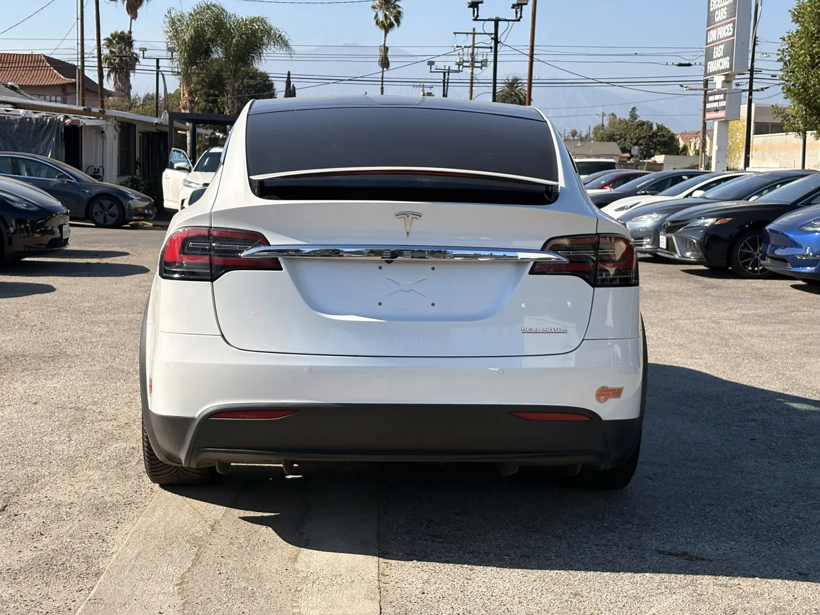 Tesla Model X photo 3