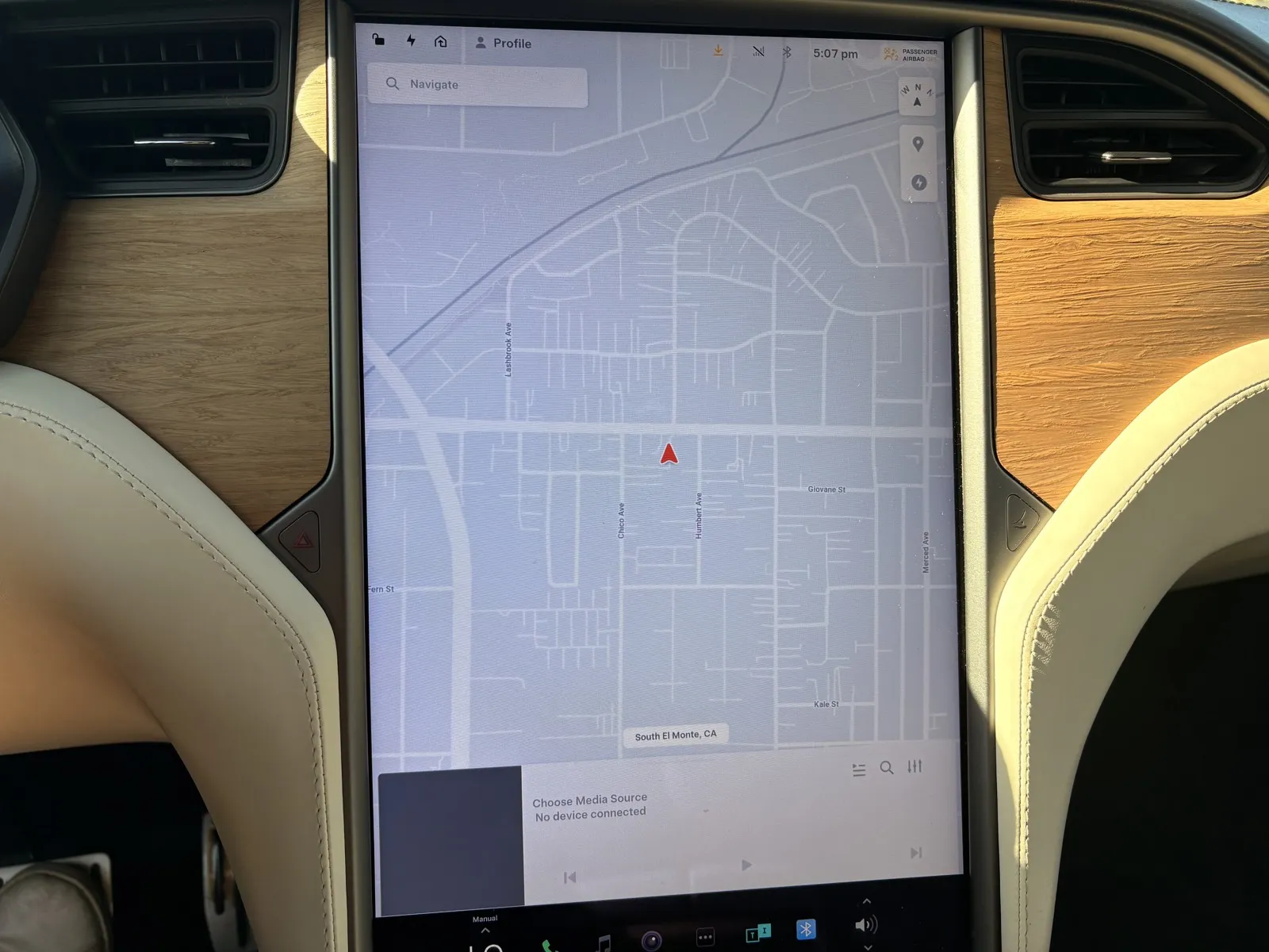 Tesla Model X photo 14