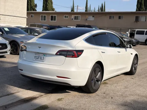 More photos of 2020 Tesla Model 3 Standard Range Plus at Premium Autos - El Monte, CA